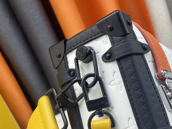 ルイヴィトンバッグ素材ディテール